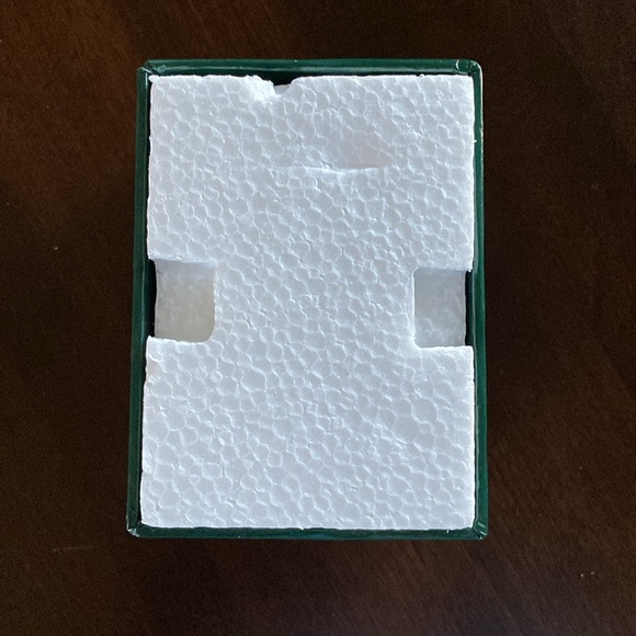 Winter Couple - Colonial Williamsburg Lang and Wise - Picture 10 of 10